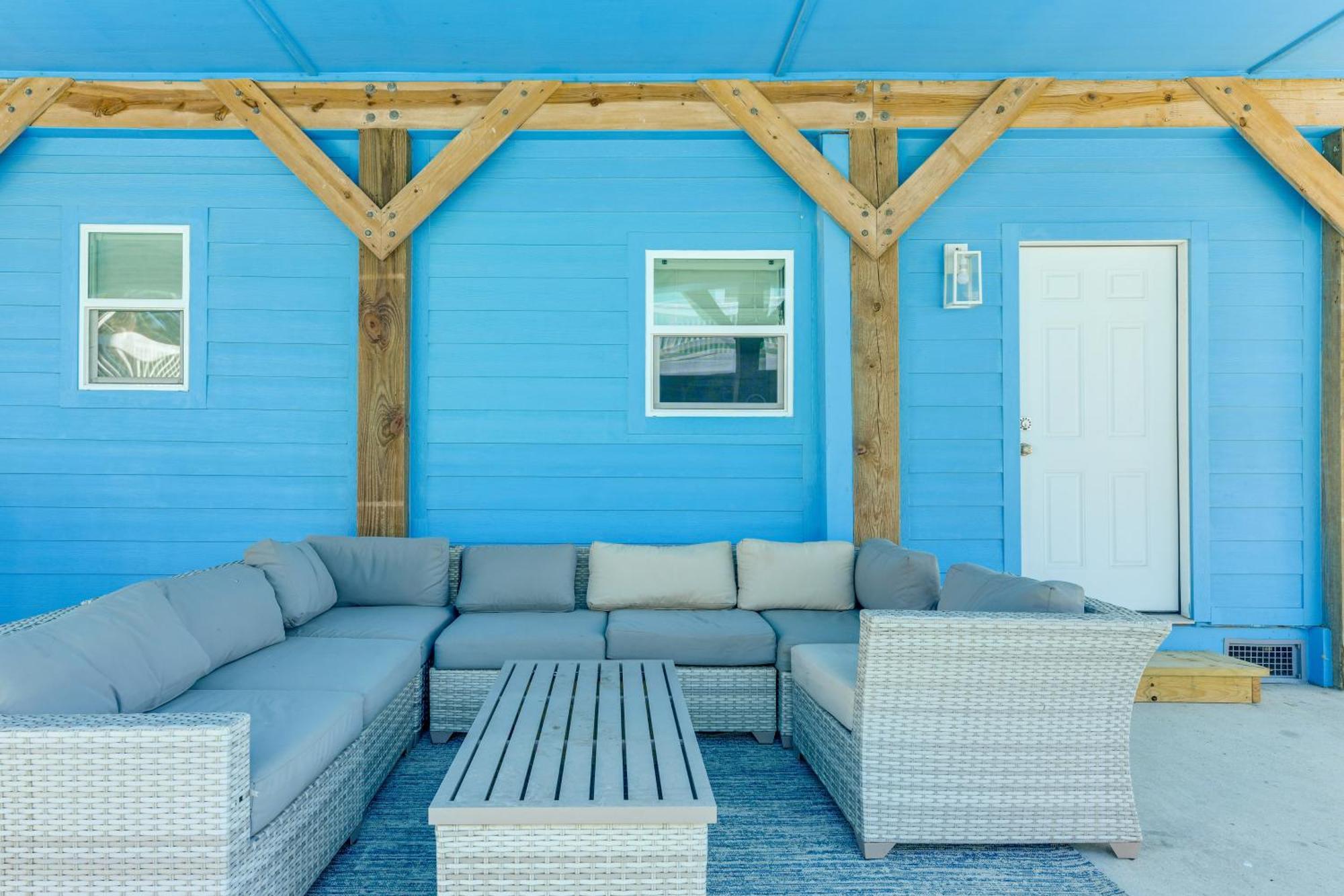Trendy Port Aransas Home With Private Pool And Deck! Exteriör bild