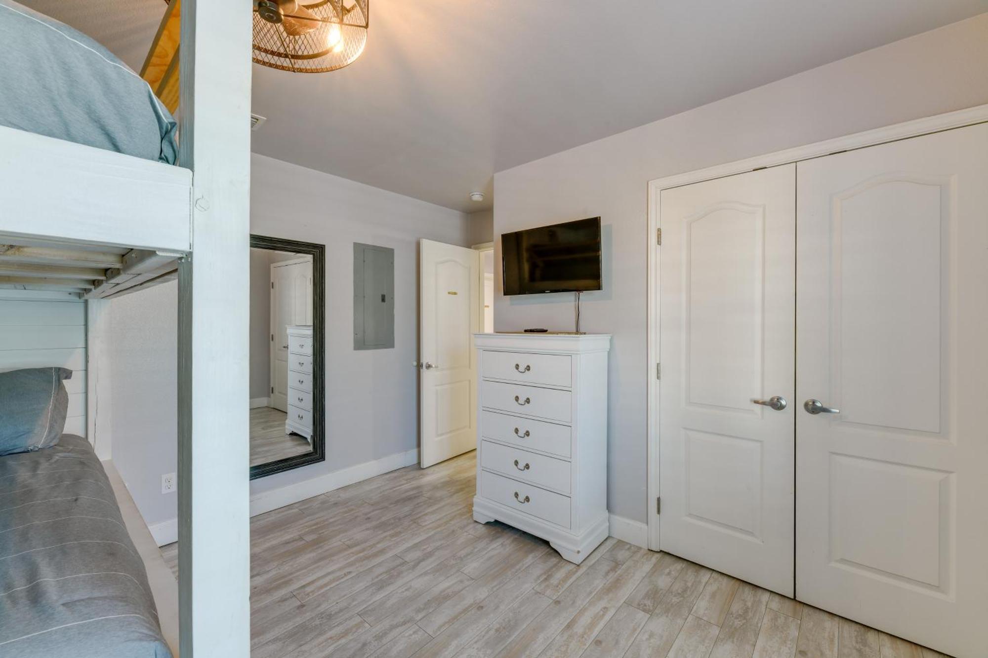 Trendy Port Aransas Home With Private Pool And Deck! Exteriör bild