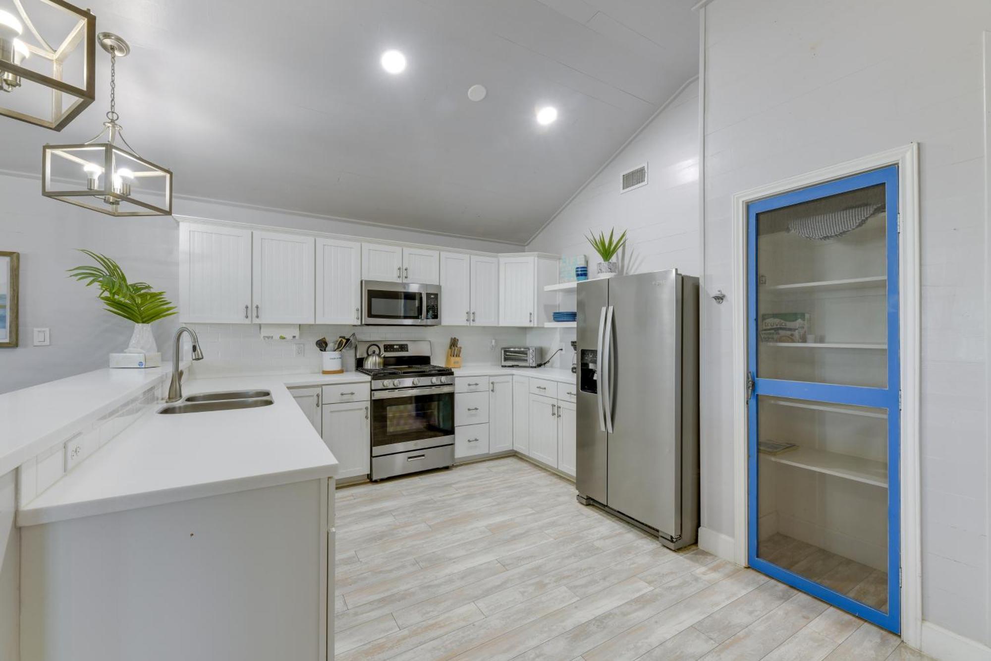 Trendy Port Aransas Home With Private Pool And Deck! Exteriör bild